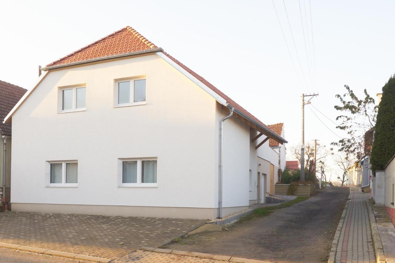 Apartmany Habanska, Cely Dum Pouzdrany Luaran gambar